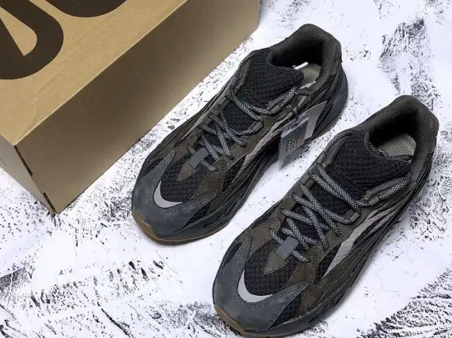 EG6860 700 Adidas v2 Yeezy Geode Boost 0501